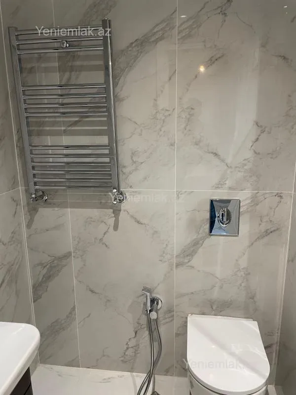 Satılır 3 otaqlı yeni tikili 73 m²