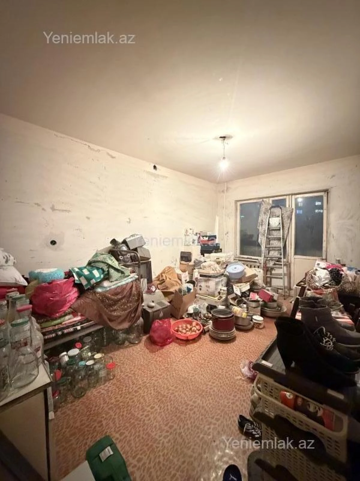 Satılır 2 otaqlı köhnə tikili 60 m²