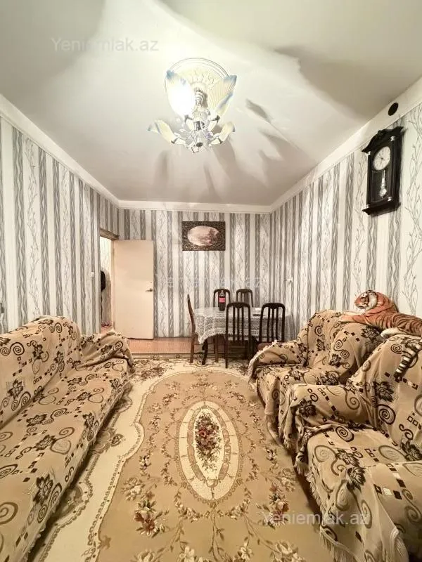 Satılır 2 otaqlı köhnə tikili 60 m²
