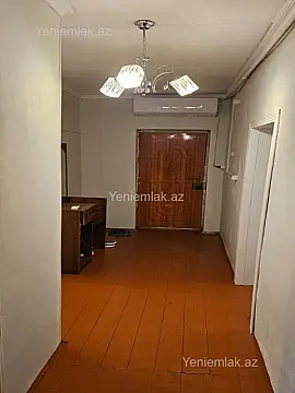 Satılır 4 otaqlı köhnə tikili 95 m²