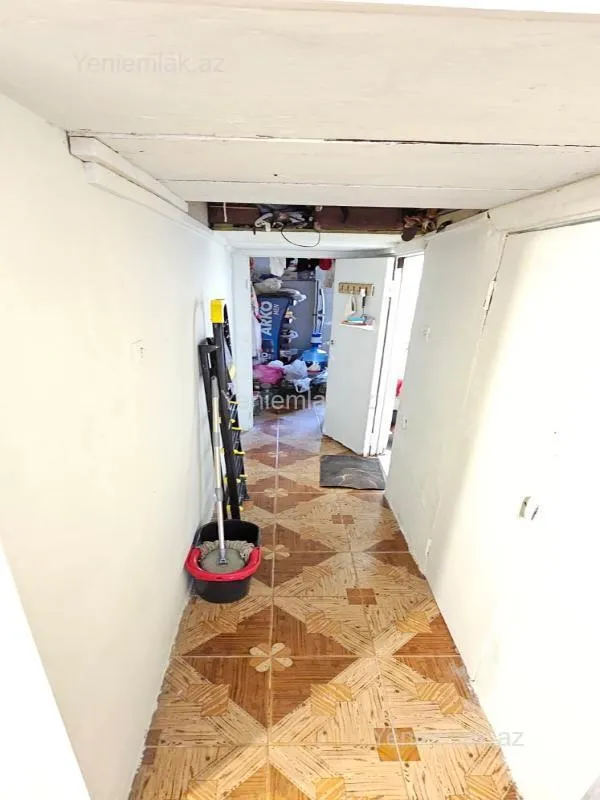 Satılır 4 otaqlı köhnə tikili 95 m²