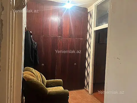 Satılır 2 otaqlı köhnə tikili 65 m²