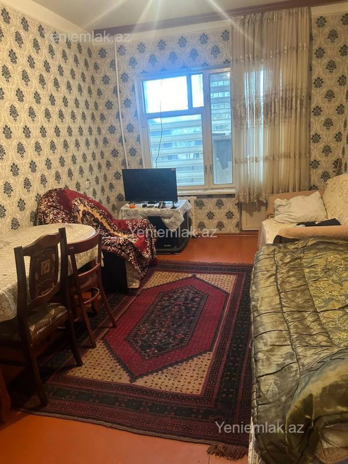 Satılır 2 otaqlı köhnə tikili 65 m²