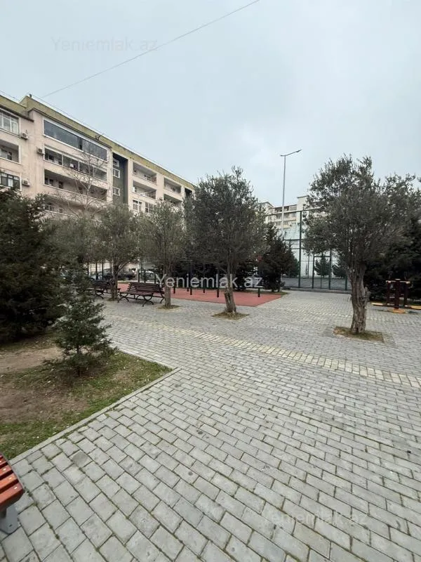 Satılır 2 otaqlı köhnə tikili 65 m²
