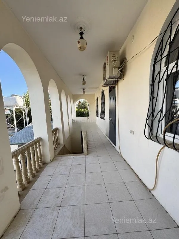 Satılır 7 otaqlı həyət evi 220 m²