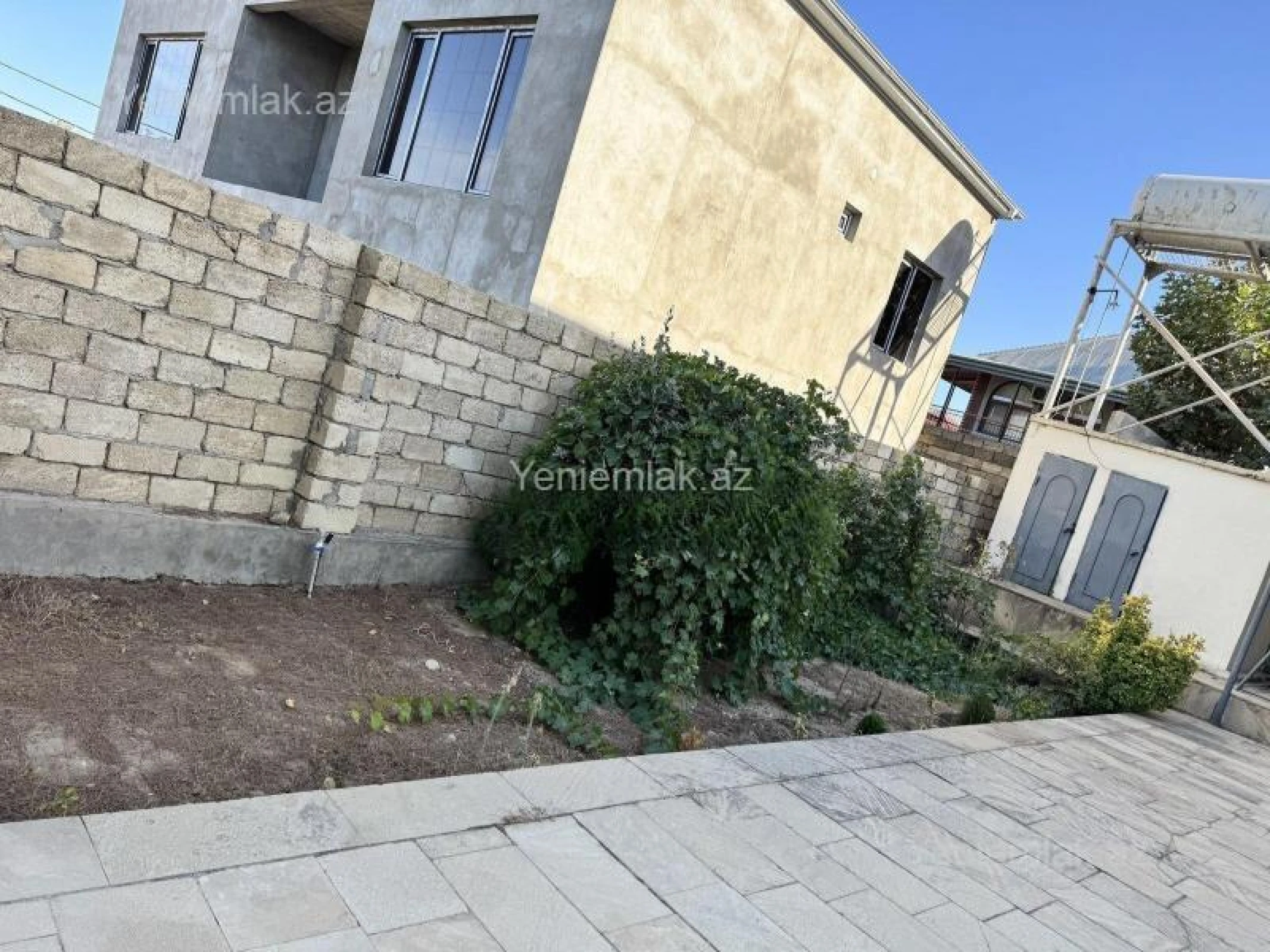 Satılır 7 otaqlı həyət evi 220 m²
