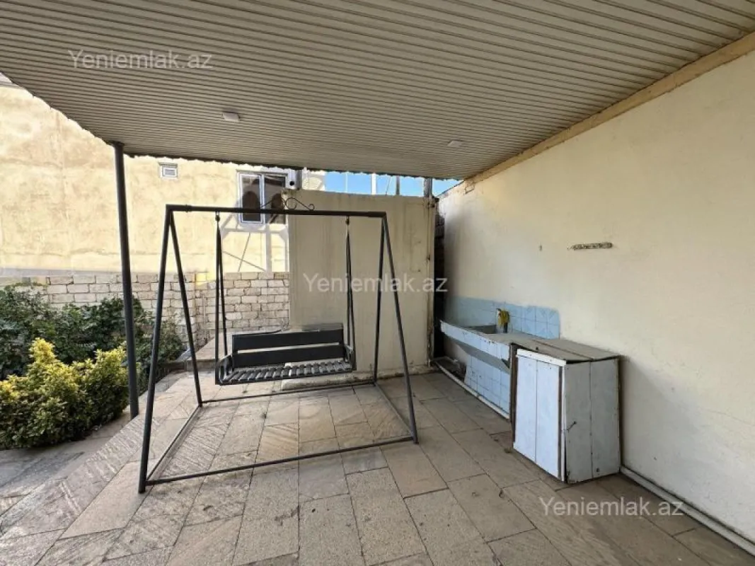 Satılır 7 otaqlı həyət evi 220 m²