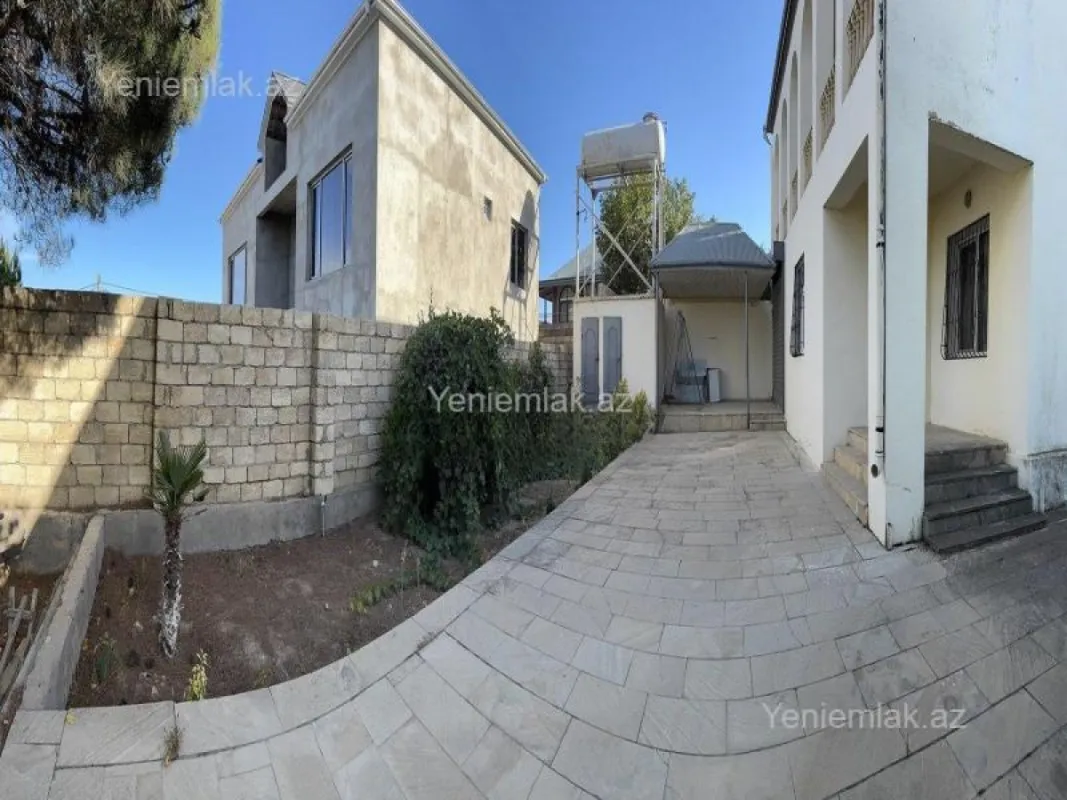 Satılır 7 otaqlı həyət evi 220 m²