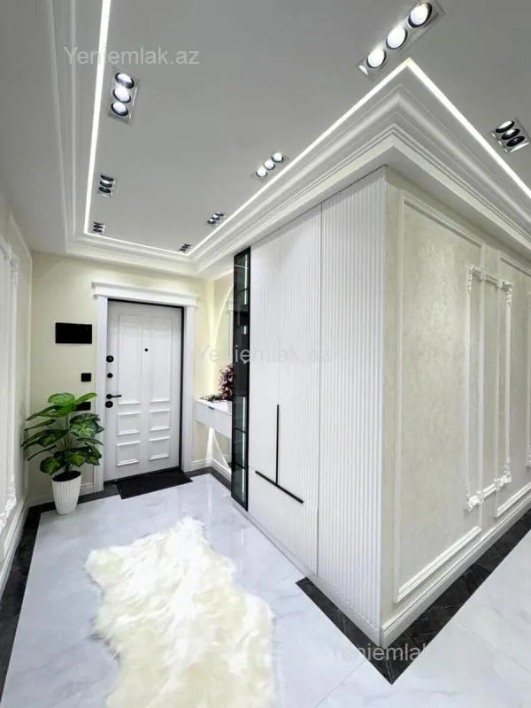 Satılır 3 otaqlı yeni tikili 112 m²