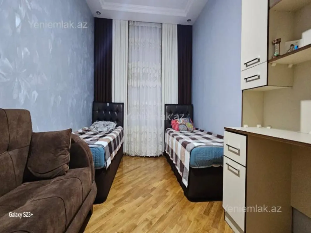 Satılır 3 otaqlı köhnə tikili 90 m²