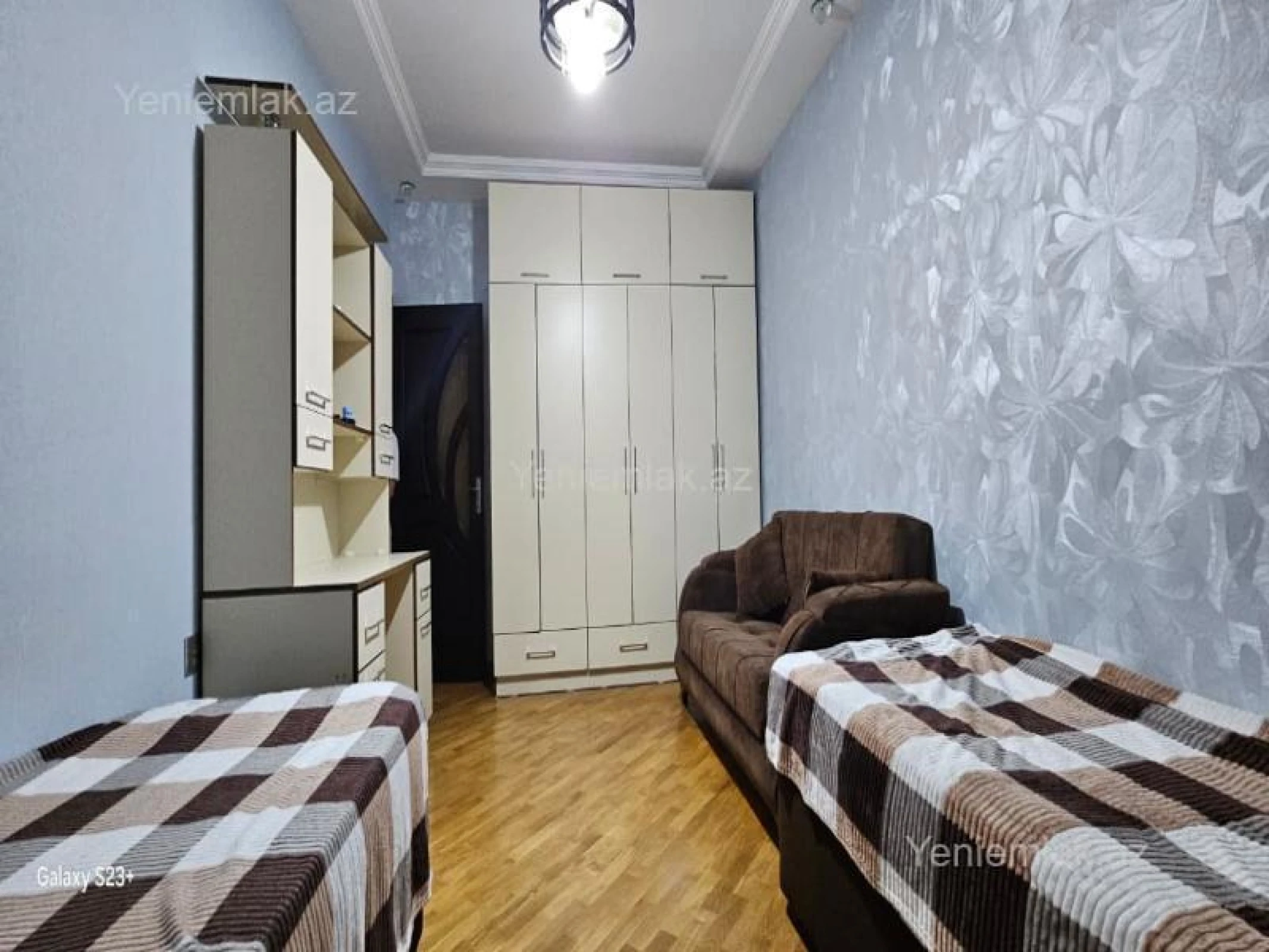 Satılır 3 otaqlı köhnə tikili 90 m²