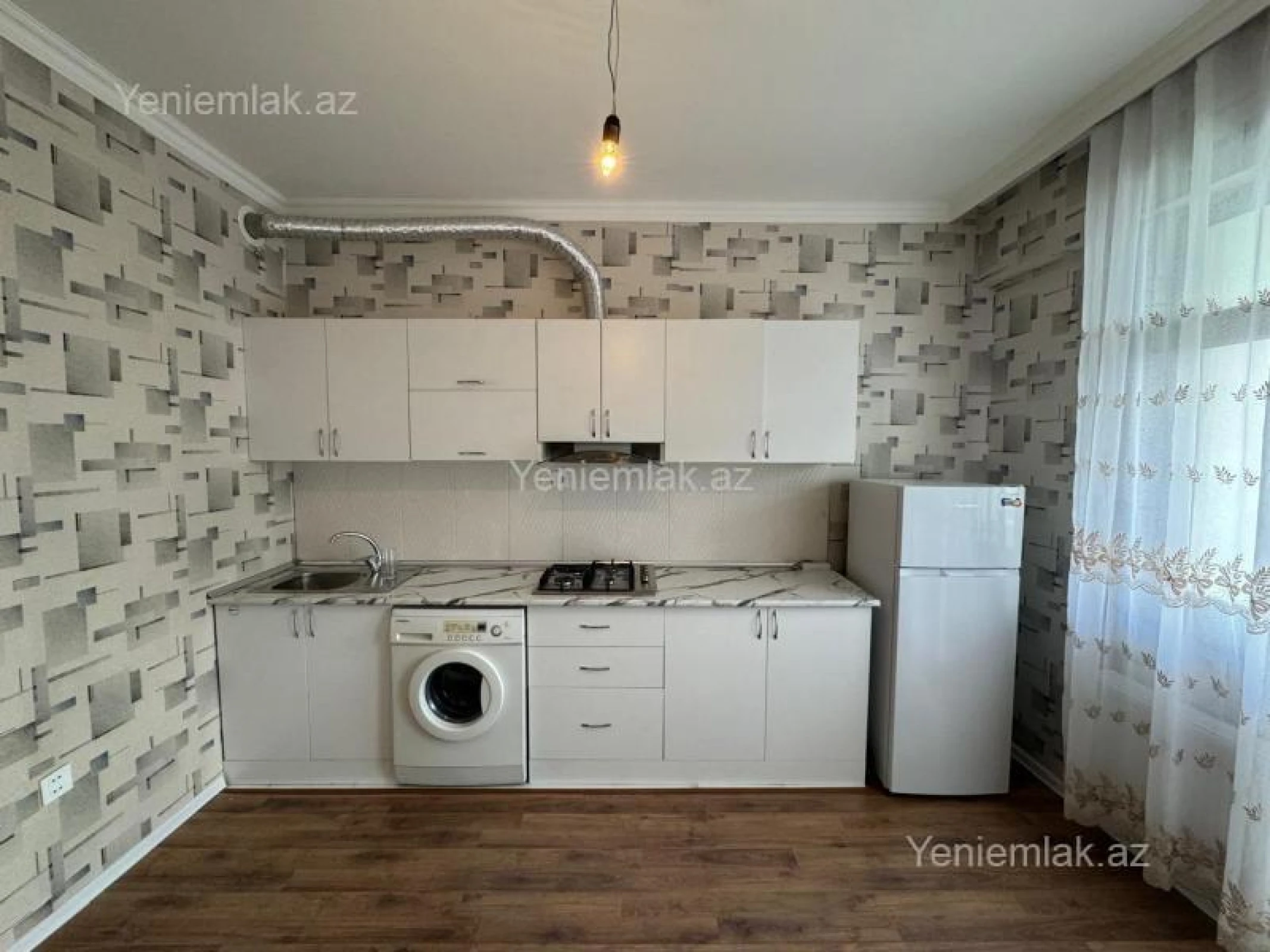 Satılır 2 otaqlı yeni tikili 95.5 m²