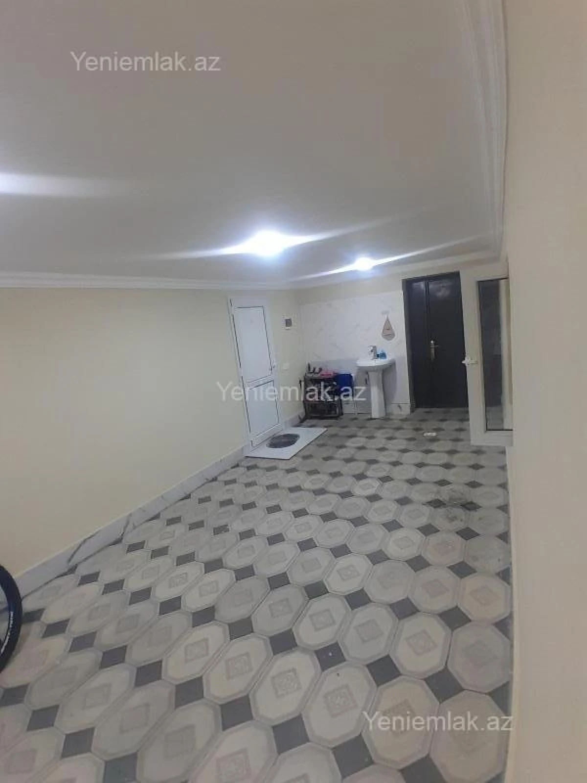 Satılır 5 otaqlı həyət evi 130 m²