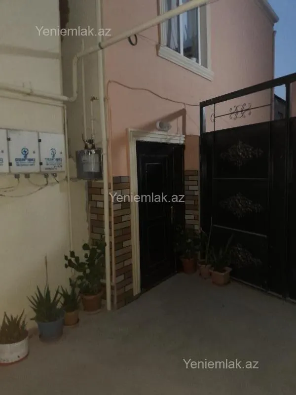 Satılır 5 otaqlı həyət evi 130 m²