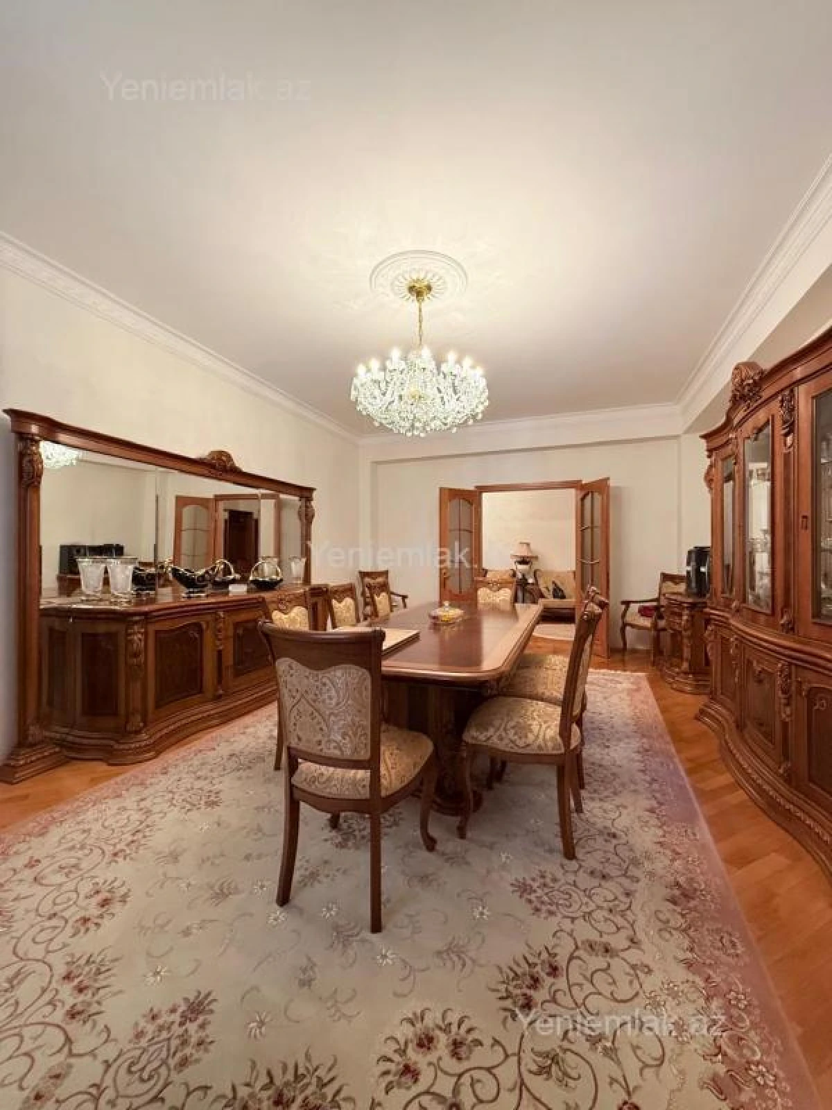 Satılır 5 otaqlı yeni tikili 210 m²