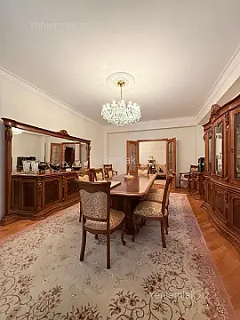 Satılır 5 otaqlı yeni tikili 210 m²