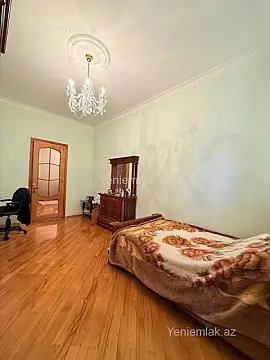 Satılır 5 otaqlı yeni tikili 210 m²