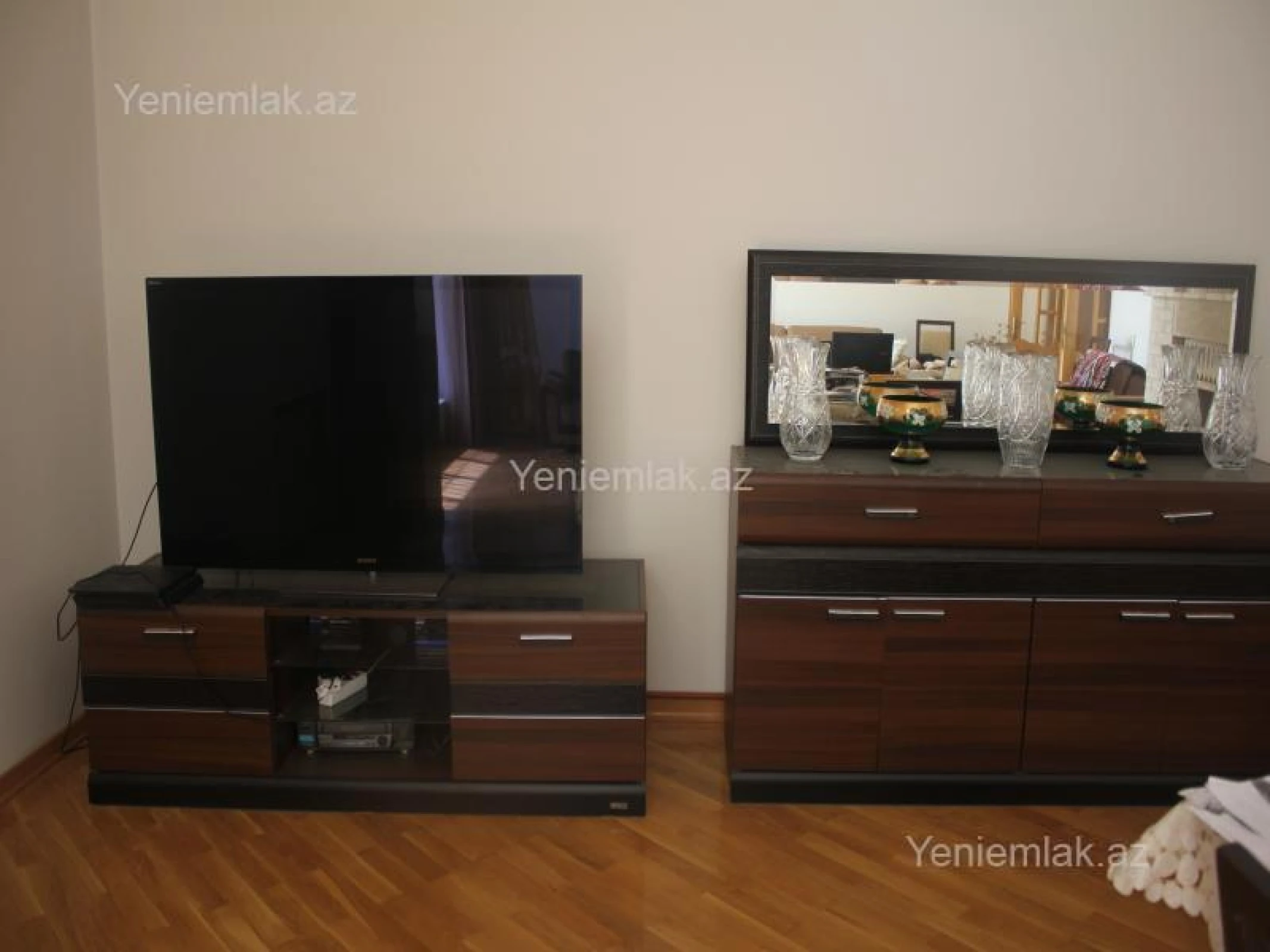 Satılır 6 otaqlı həyət evi 450 m²