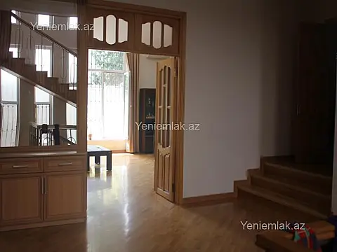 Satılır 6 otaqlı həyət evi 450 m²