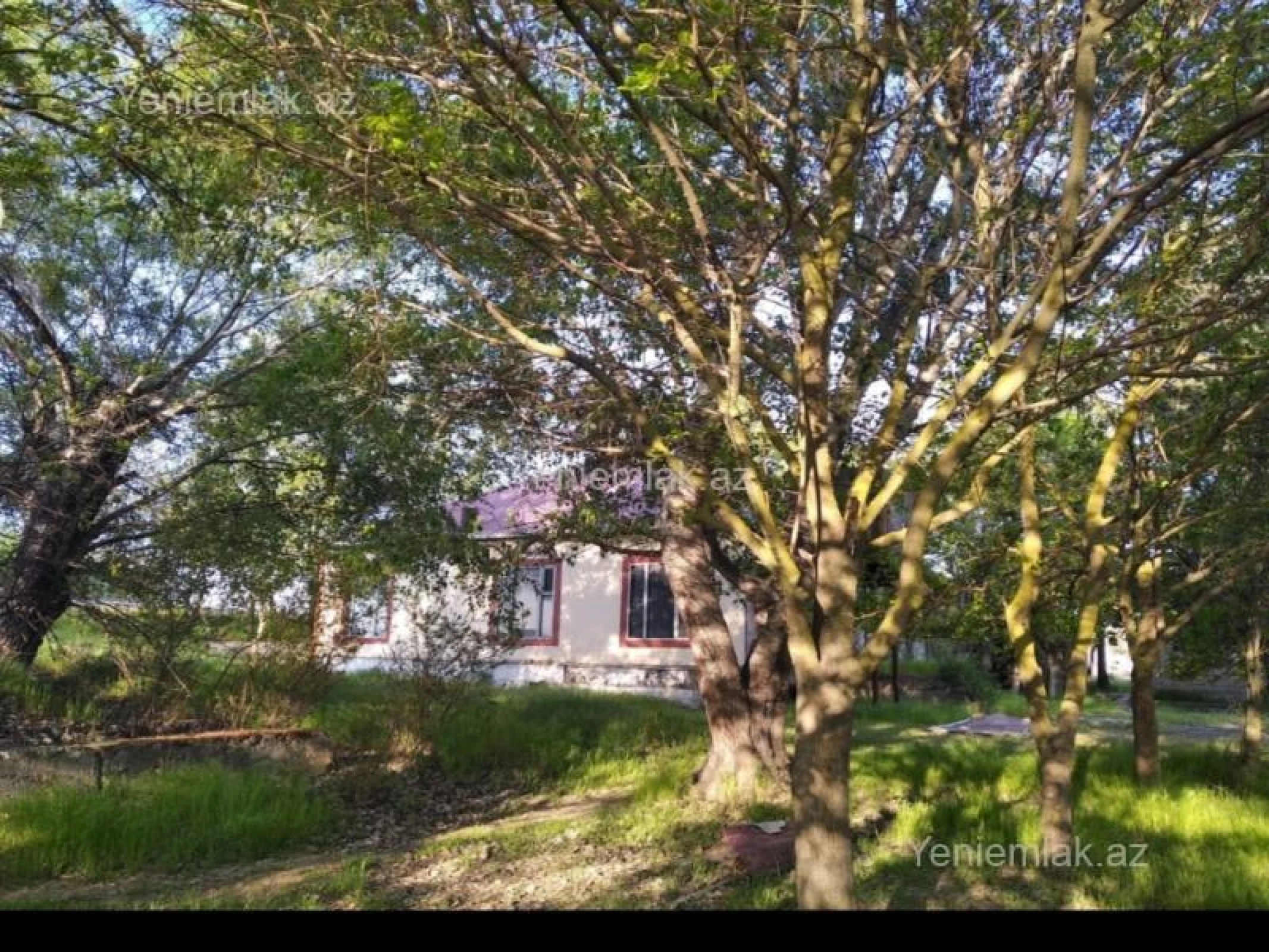 Satılır 2 otaqlı obyekt 300 m²