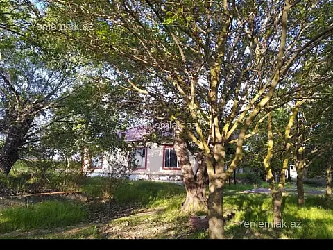 Satılır 2 otaqlı obyekt 300 m²