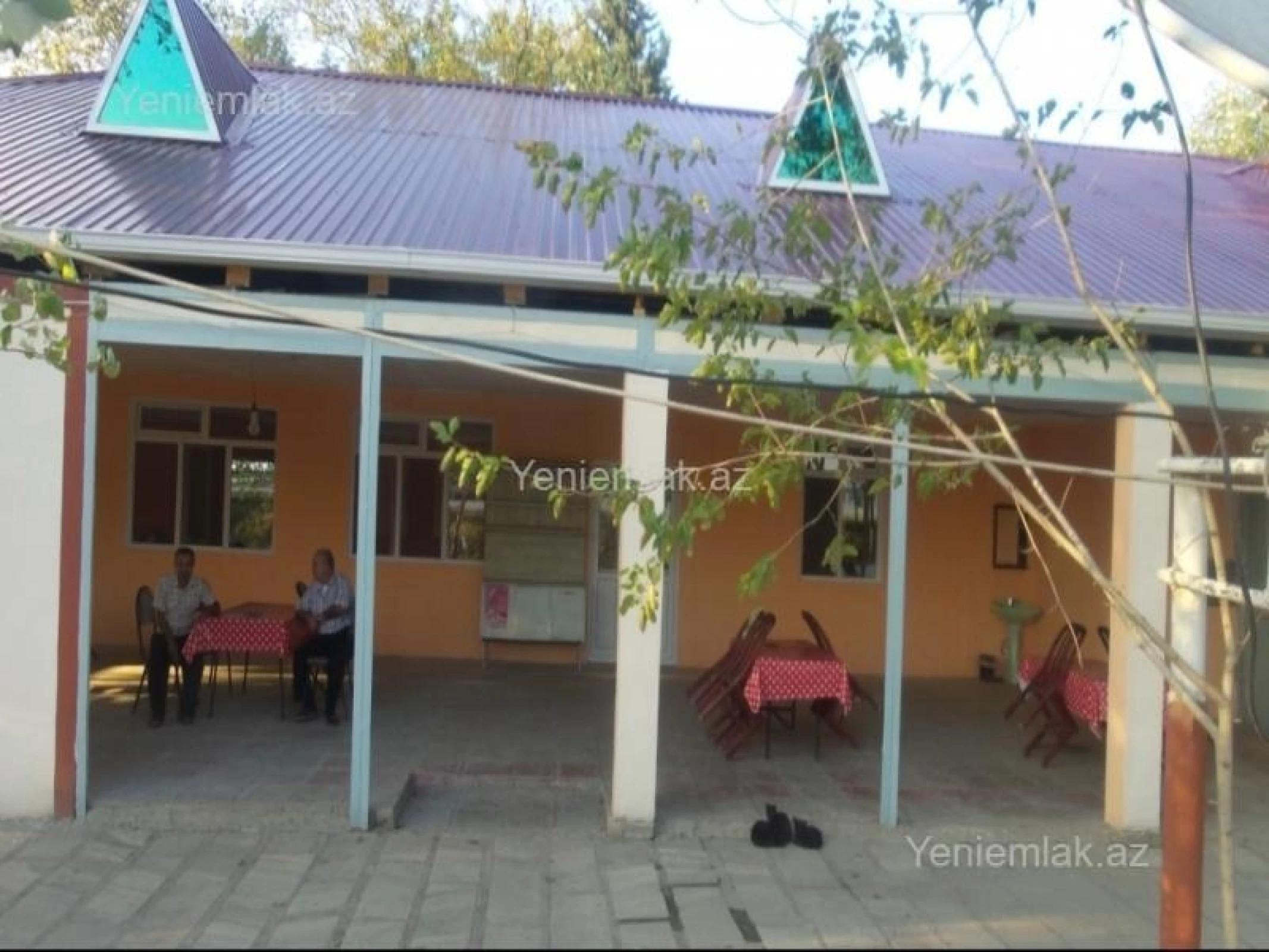 Satılır 2 otaqlı obyekt 300 m²