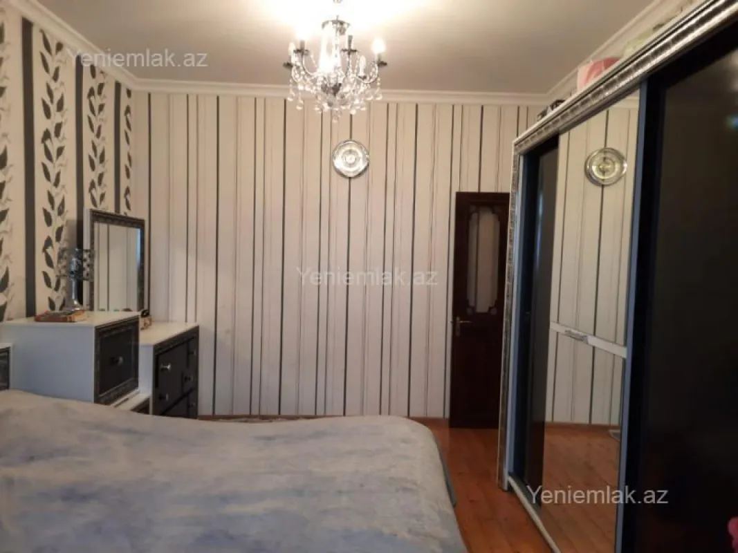 Satılır 3 otaqlı köhnə tikili 80 m²