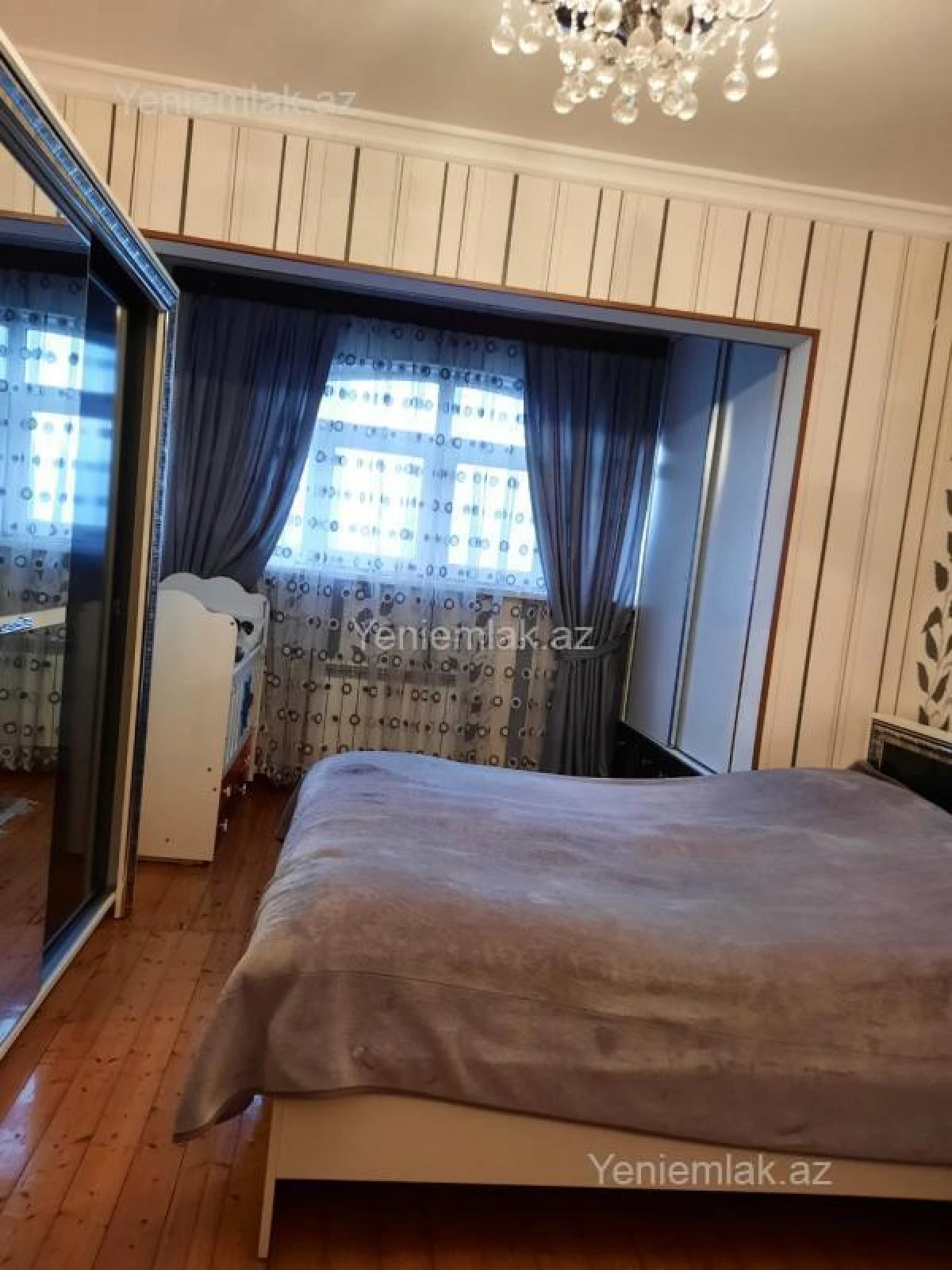 Satılır 3 otaqlı köhnə tikili 80 m²