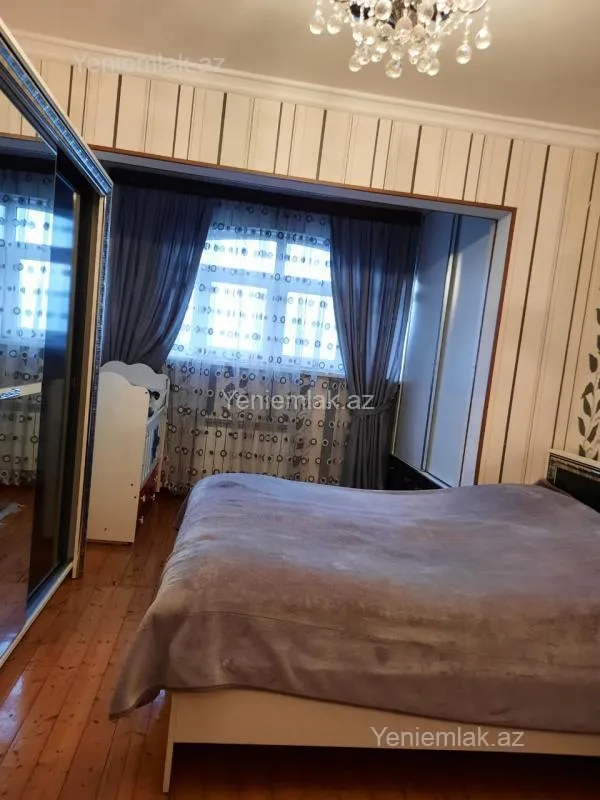 Satılır 3 otaqlı köhnə tikili 80 m²