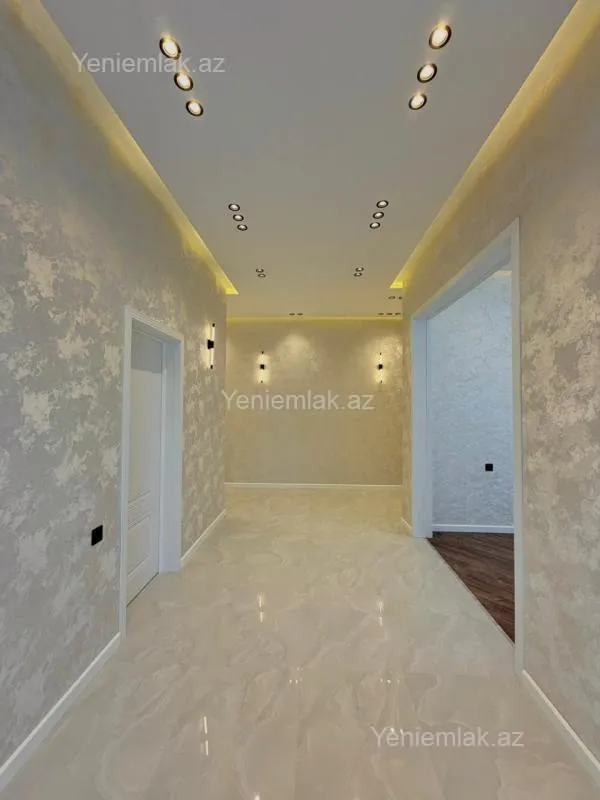 Satılır 4 otaqlı həyət evi 200 m²