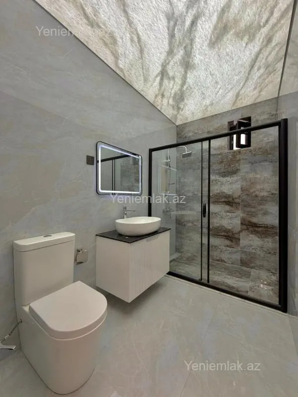 Satılır 4 otaqlı həyət evi 200 m²