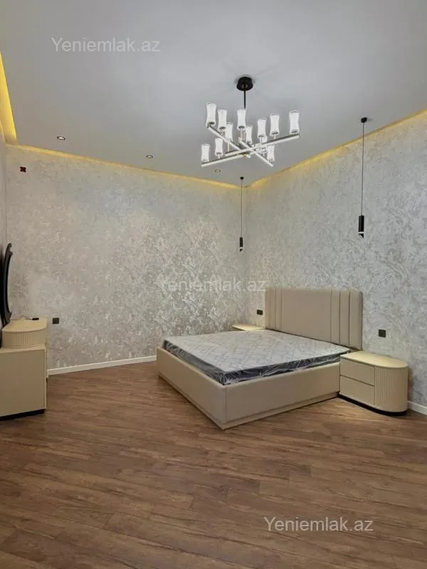 Satılır 4 otaqlı həyət evi 200 m²
