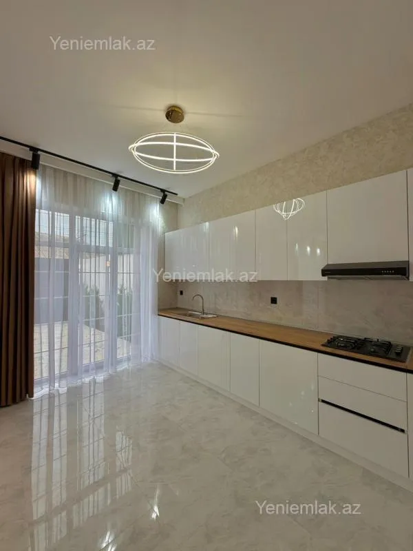 Satılır 4 otaqlı həyət evi 150 m²