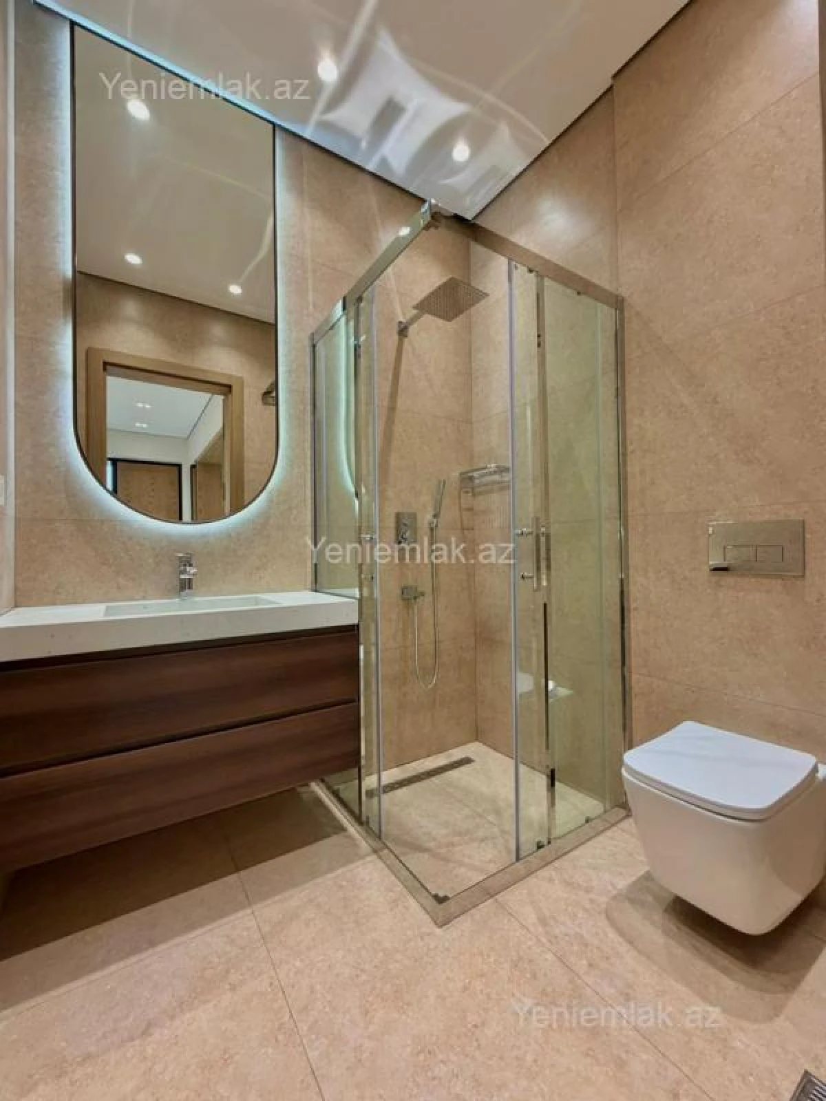 Satılır 5 otaqlı həyət evi 250 m²