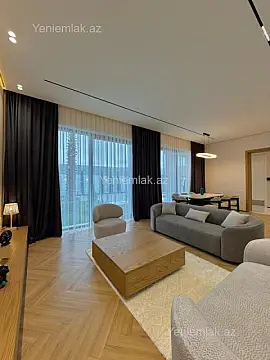 Satılır 5 otaqlı həyət evi 250 m²