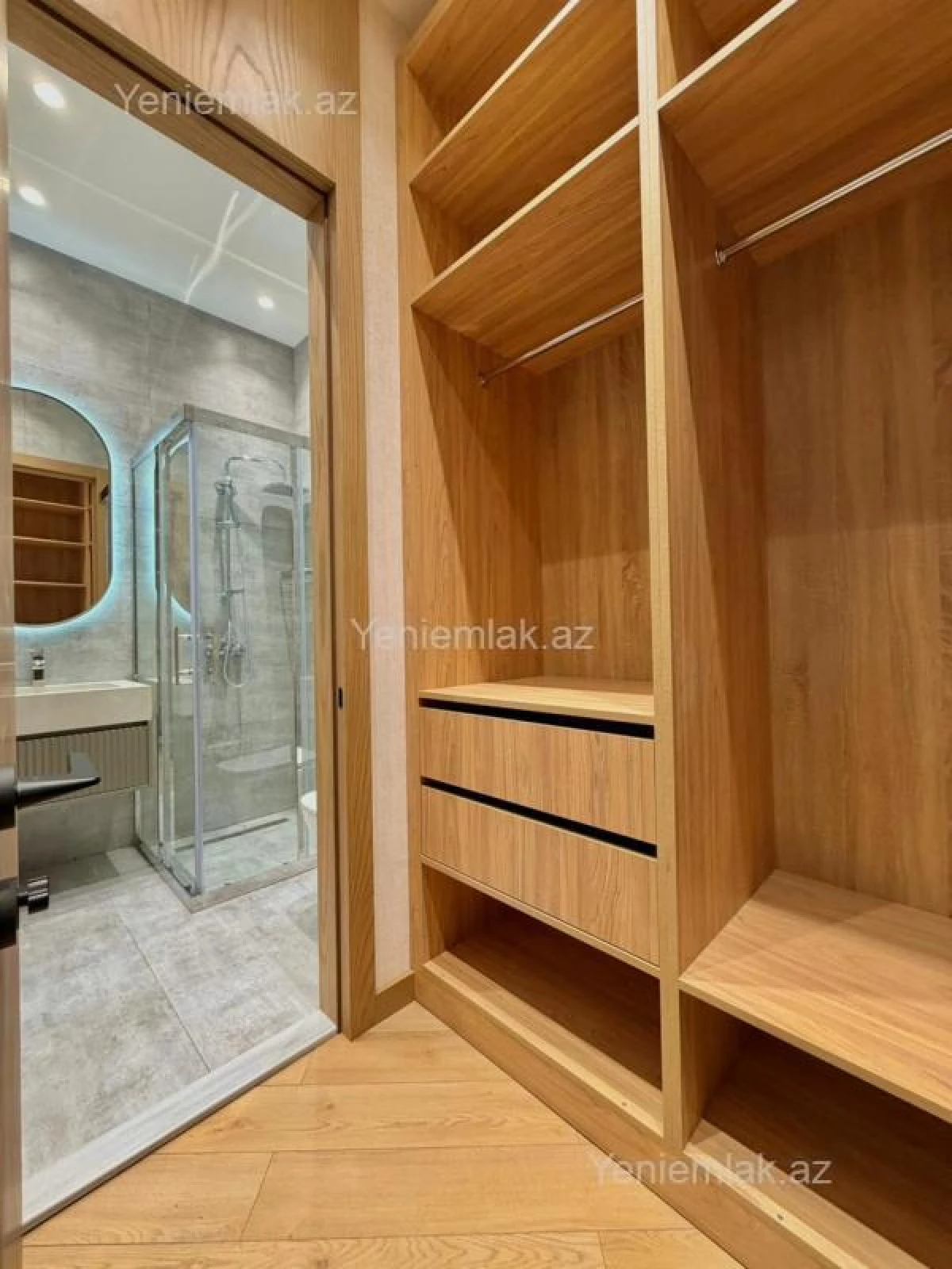 Satılır 5 otaqlı həyət evi 250 m²