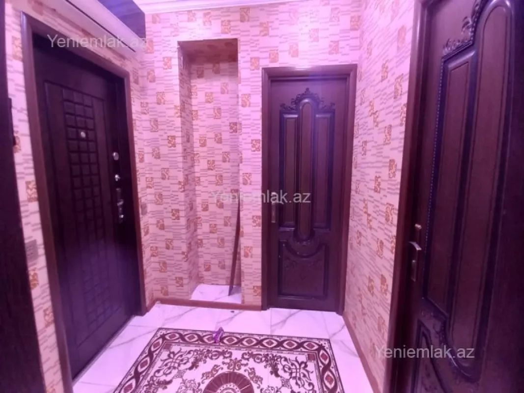 Satılır 4 otaqlı köhnə tikili 82 m²