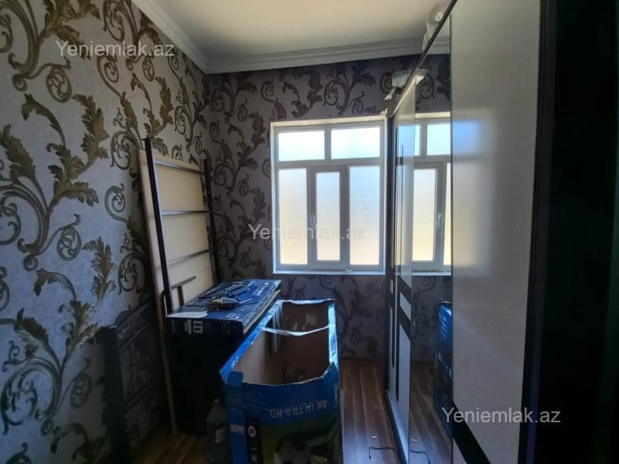 Satılır 4 otaqlı köhnə tikili 82 m²