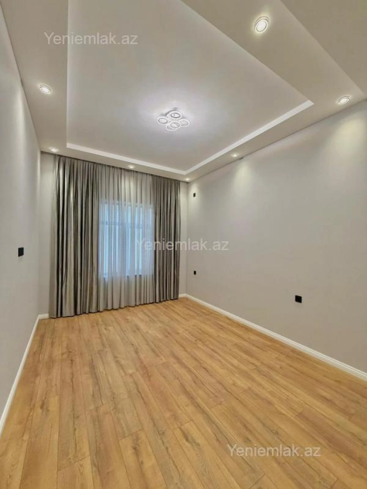Satılır 4 otaqlı həyət evi 170 m²