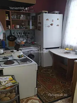 Satılır 2 otaqlı köhnə tikili 55 m²