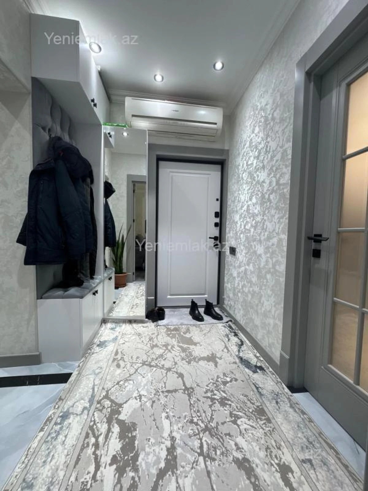 Satılır 3 otaqlı köhnə tikili 72 m²