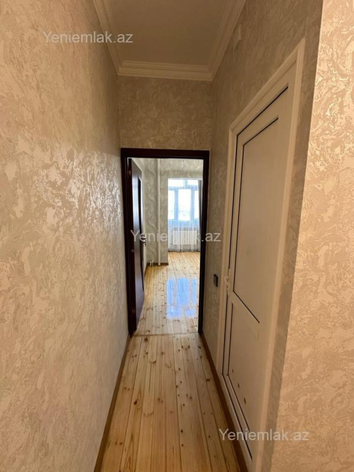 Satılır 1 otaqlı köhnə tikili 40 m²