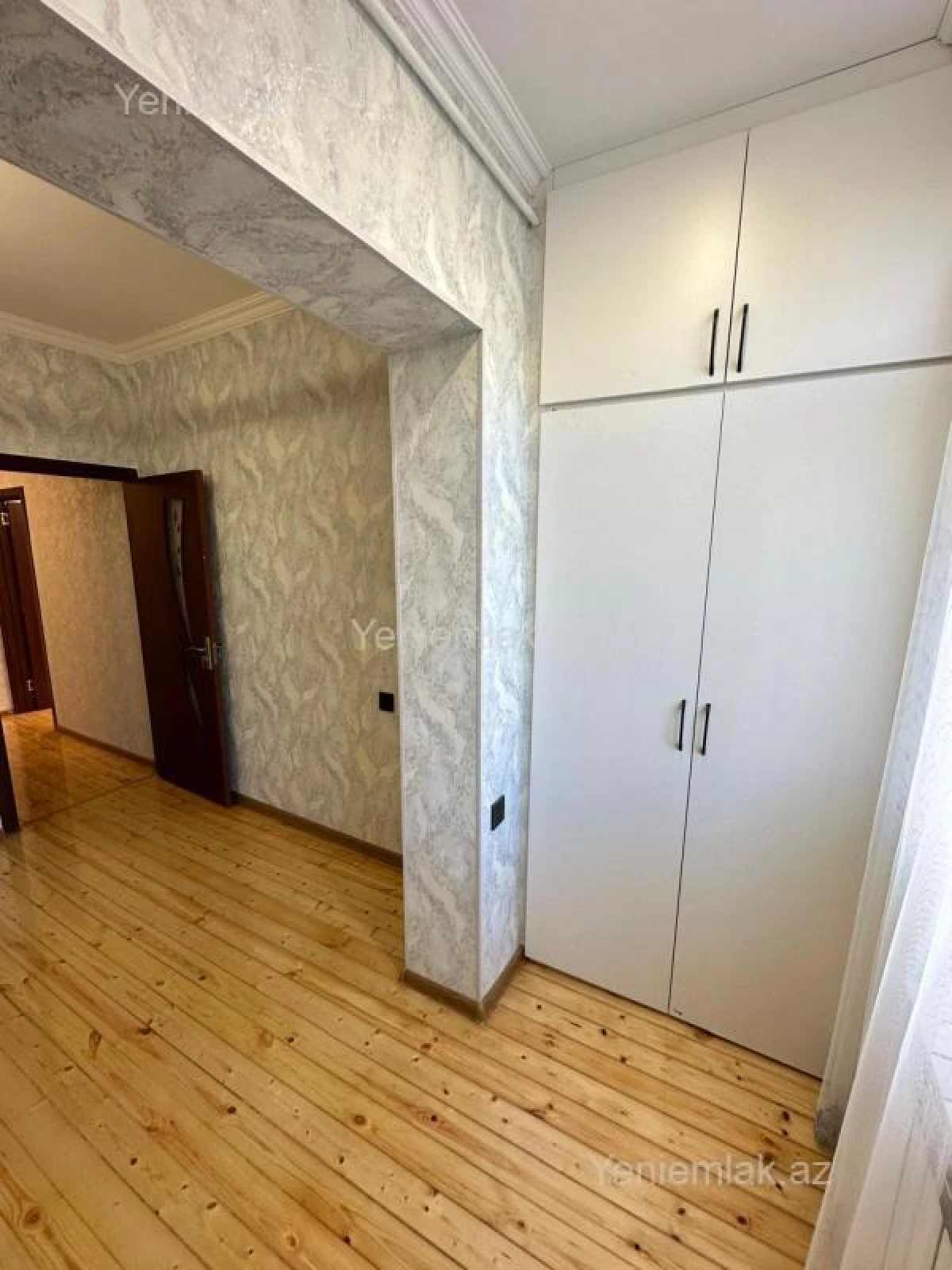 Satılır 1 otaqlı köhnə tikili 40 m²
