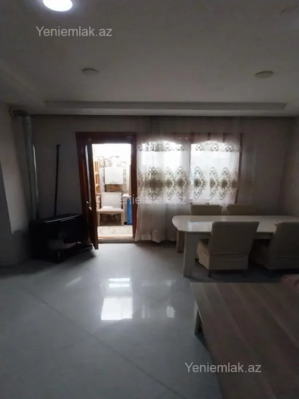 Satılır 3 otaqlı həyət evi 100 m²