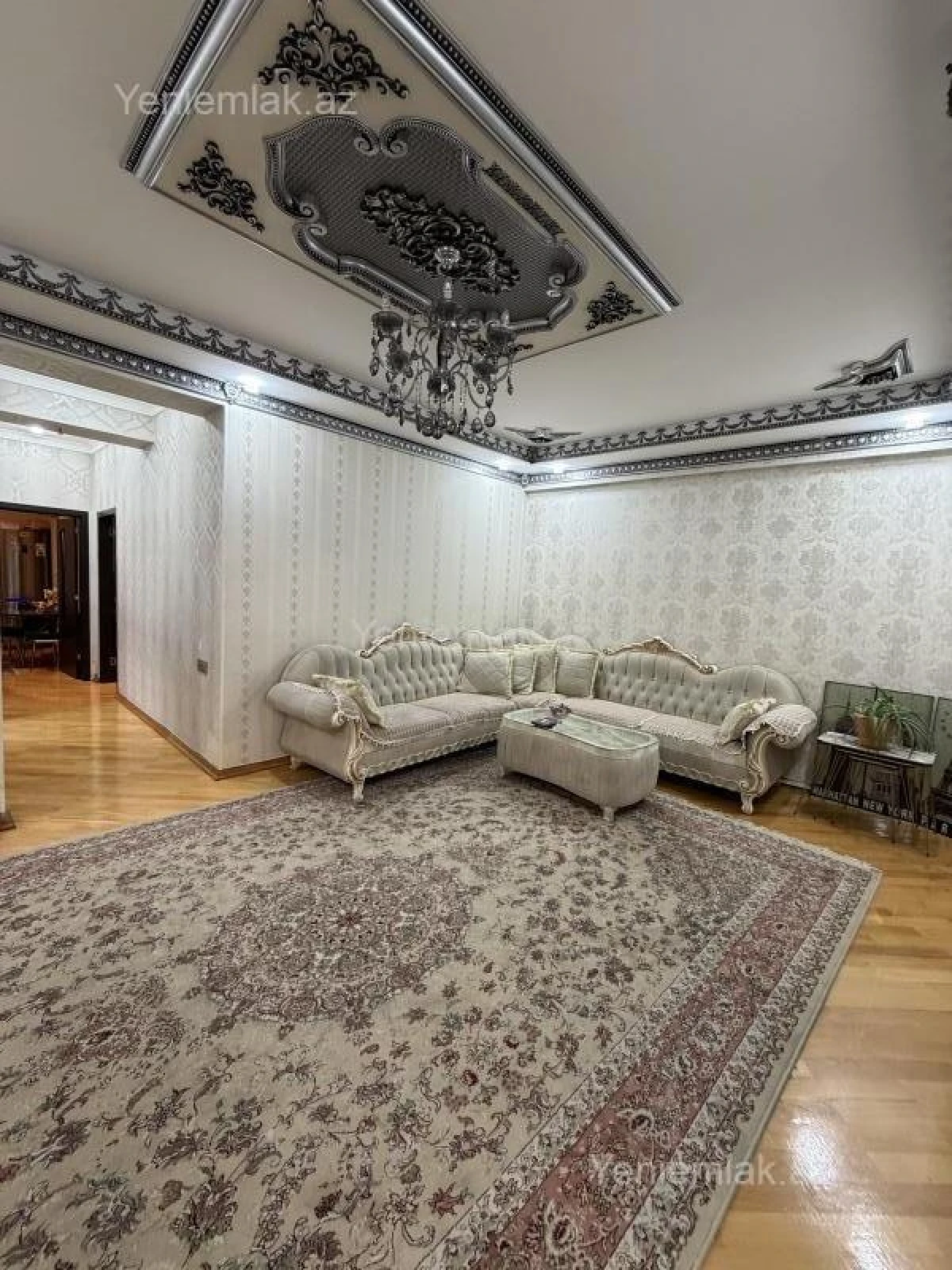 Satılır 4 otaqlı yeni tikili 135 m²