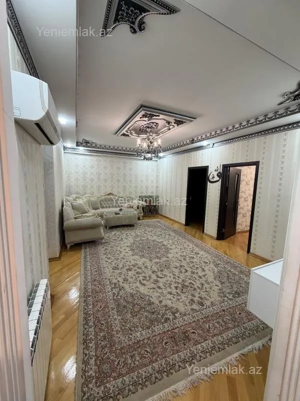 Satılır 4 otaqlı yeni tikili 135 m²