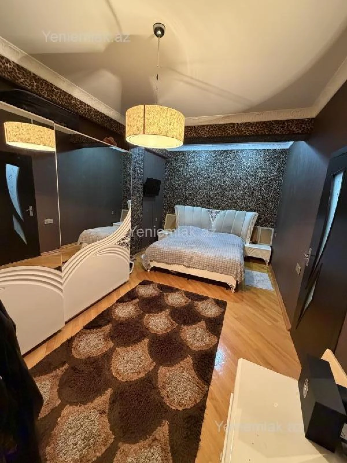 Satılır 4 otaqlı yeni tikili 135 m²