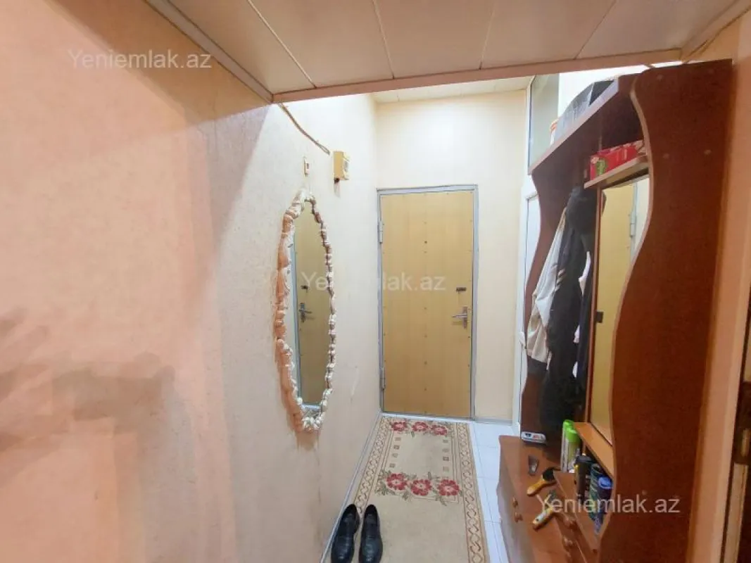 Satılır 2 otaqlı köhnə tikili 55 m²