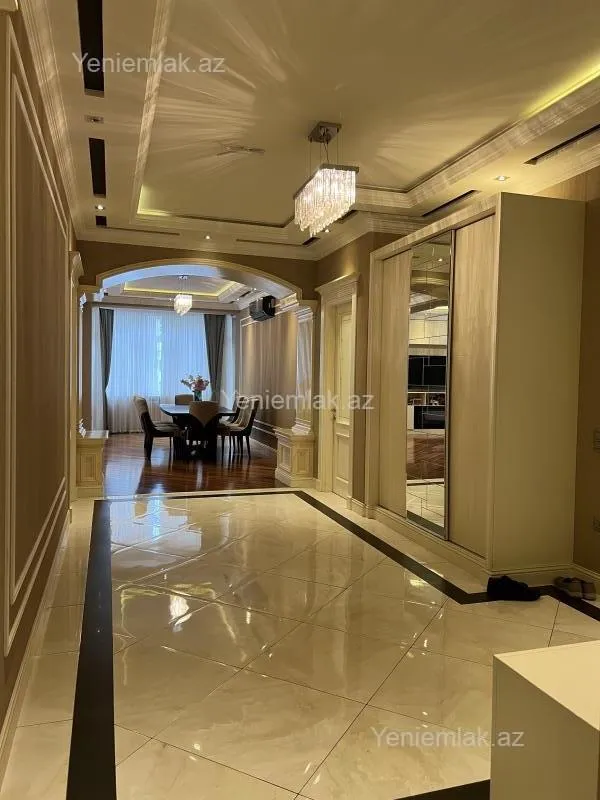 Satılır 4 otaqlı yeni tikili 214 m²