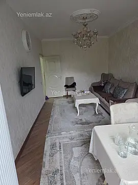 Satılır 3 otaqlı köhnə tikili 60 m²